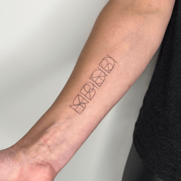 Custom logo design by Danibydsgn, offering name logo designs and name tattoo designs. Ideal for tattoo design inspiration, fine line tattoos, small tattoos, and body art. Perfect for those seeking unique tattoo ideas or versatile personalized name logos